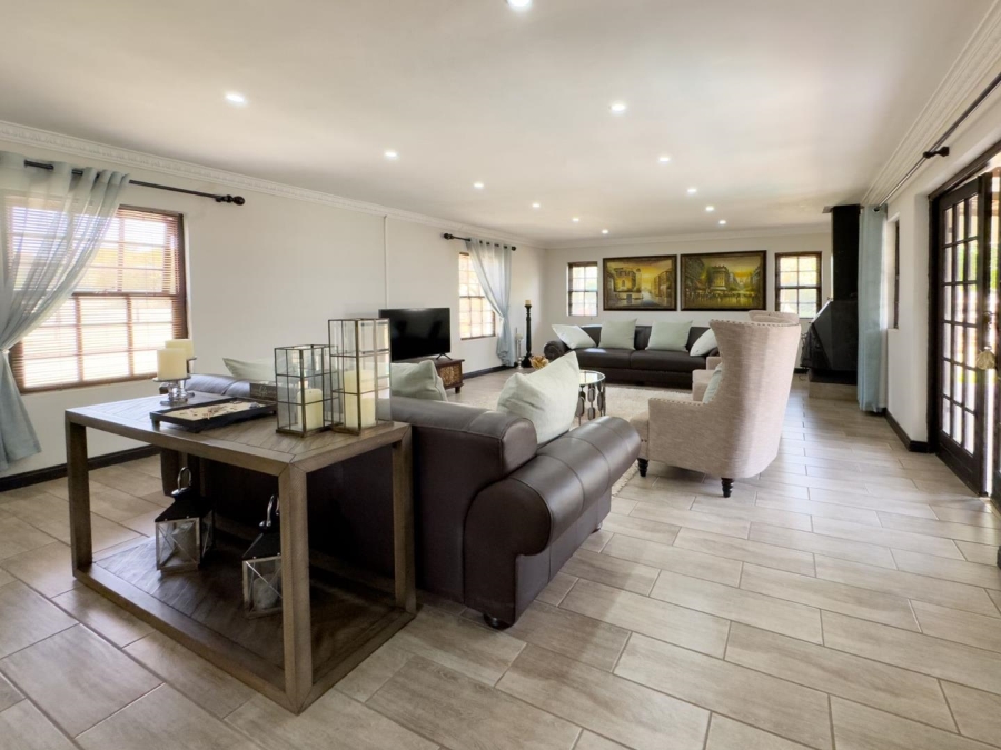5 Bedroom Property for Sale in Blue Saddle Ranches Gauteng