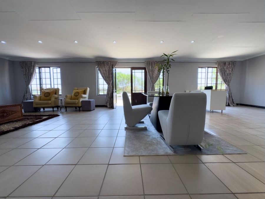 5 Bedroom Property for Sale in Blue Saddle Ranches Gauteng