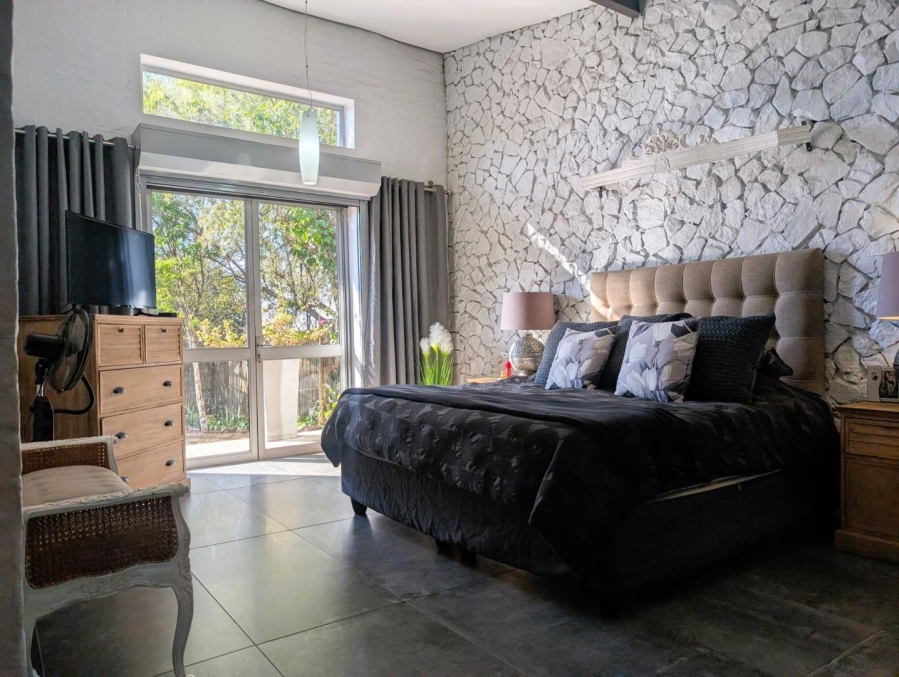 5 Bedroom Property for Sale in Blue Saddle Ranches Gauteng