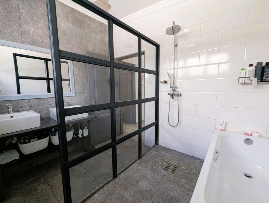 4 Bedroom Property for Sale in Drumblade A H Gauteng