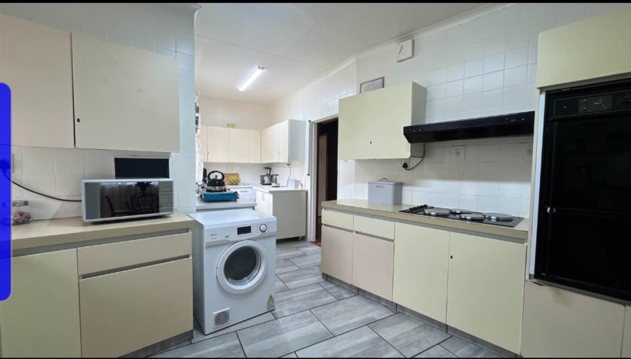 4 Bedroom Property for Sale in Suideroord Gauteng