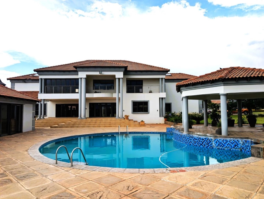 6 Bedroom Property for Sale in Blue Saddle Ranches Gauteng
