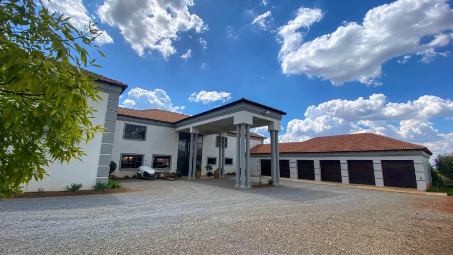 6 Bedroom Property for Sale in Blue Saddle Ranches Gauteng
