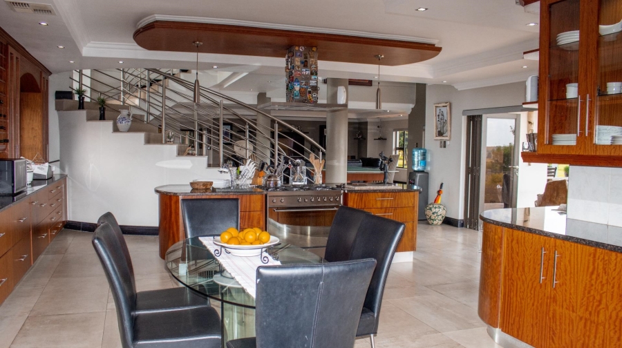 6 Bedroom Property for Sale in Blue Saddle Ranches Gauteng