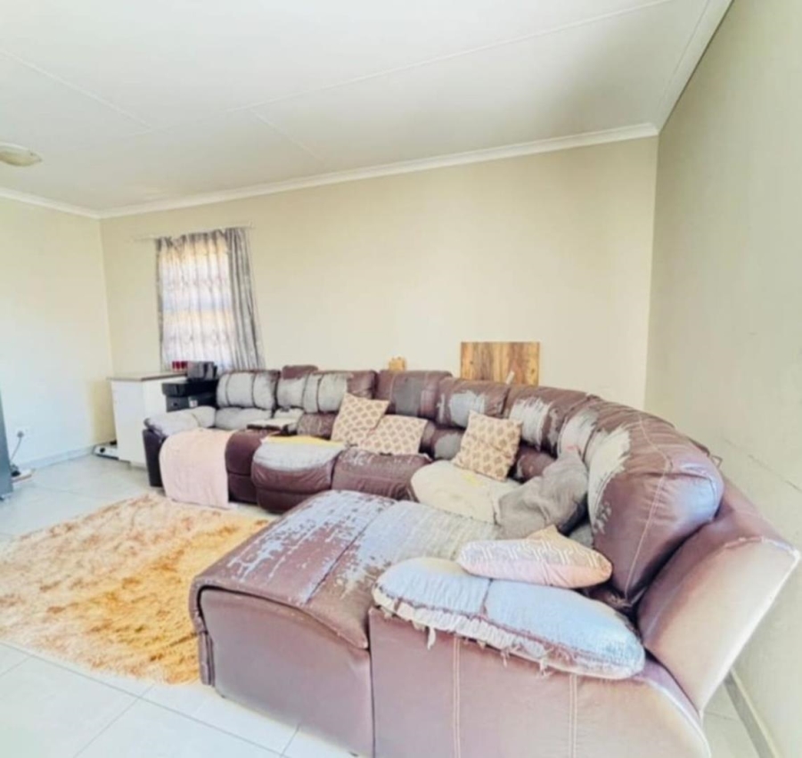 3 Bedroom Property for Sale in Blue Hills Gauteng
