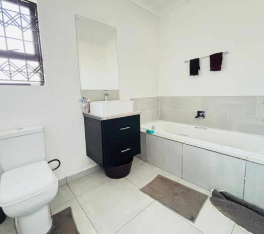 3 Bedroom Property for Sale in Blue Hills Gauteng