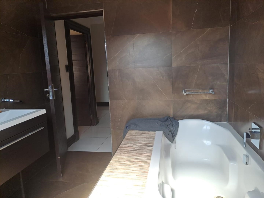4 Bedroom Property for Sale in Leachville Gauteng