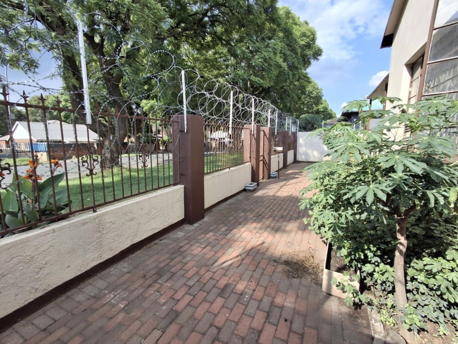 3 Bedroom Property for Sale in Bezuidenhout Valley Gauteng