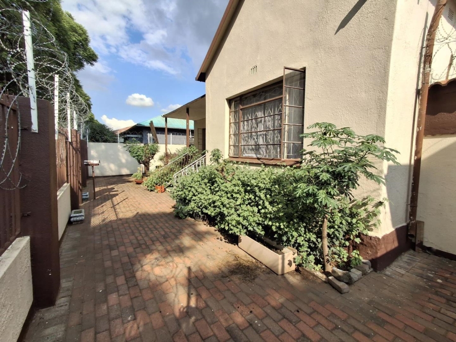 3 Bedroom Property for Sale in Bezuidenhout Valley Gauteng