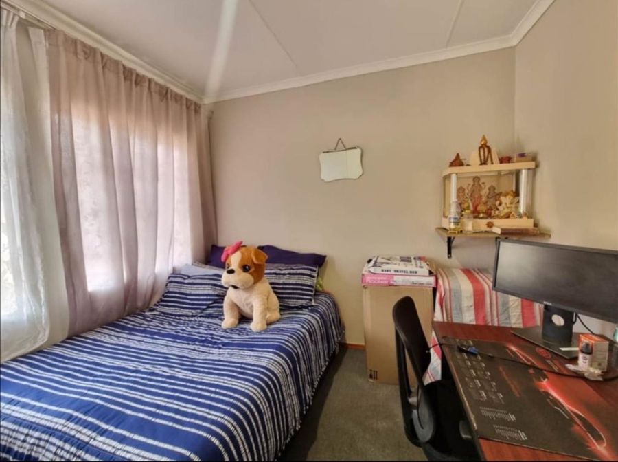 2 Bedroom Property for Sale in Bezuidenhout Valley Gauteng