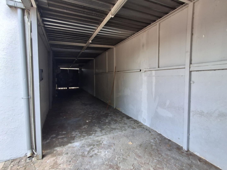 2 Bedroom Property for Sale in Bezuidenhout Valley Gauteng