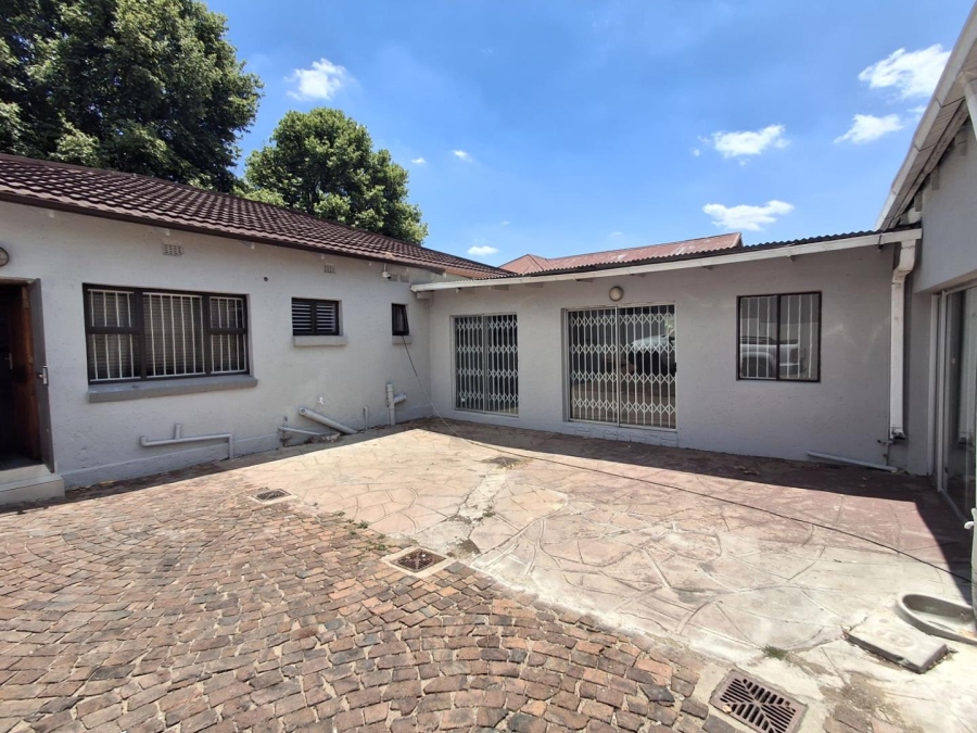 4 Bedroom Property for Sale in Bezuidenhout Valley Gauteng