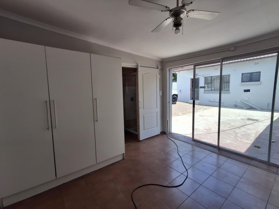4 Bedroom Property for Sale in Bezuidenhout Valley Gauteng