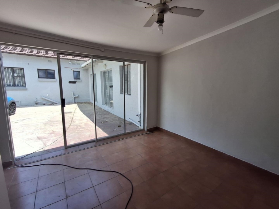 4 Bedroom Property for Sale in Bezuidenhout Valley Gauteng