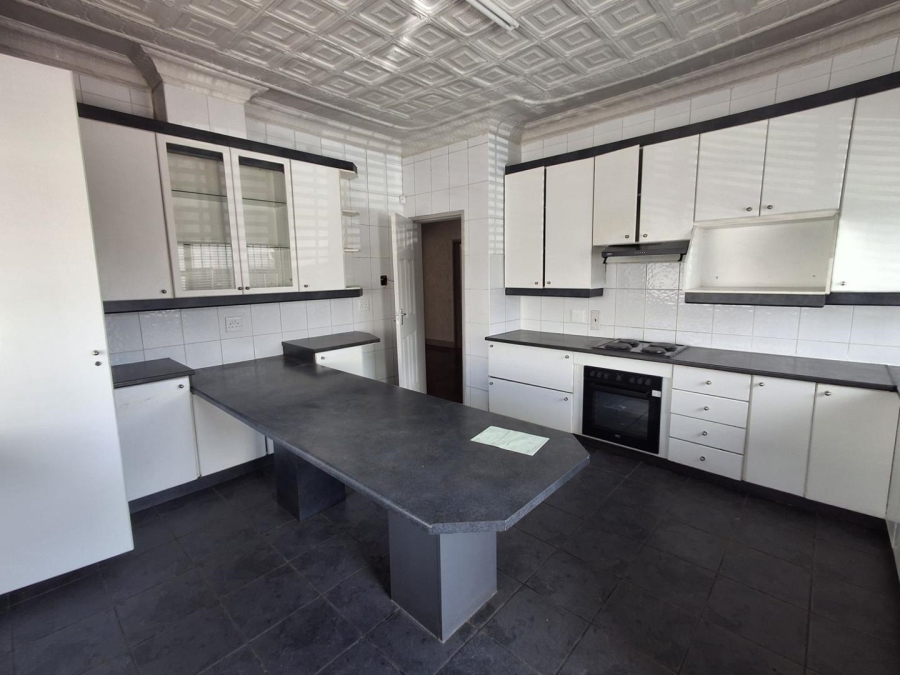 4 Bedroom Property for Sale in Bezuidenhout Valley Gauteng
