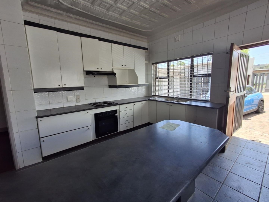 4 Bedroom Property for Sale in Bezuidenhout Valley Gauteng