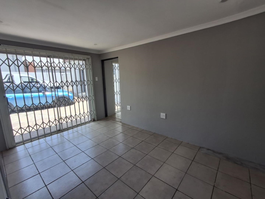 4 Bedroom Property for Sale in Bezuidenhout Valley Gauteng