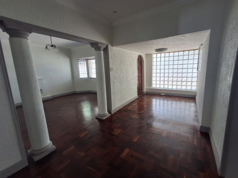 4 Bedroom Property for Sale in Bezuidenhout Valley Gauteng