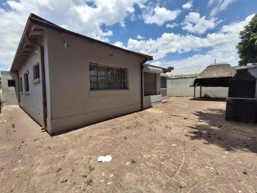 4 Bedroom Property for Sale in Bezuidenhout Valley Gauteng