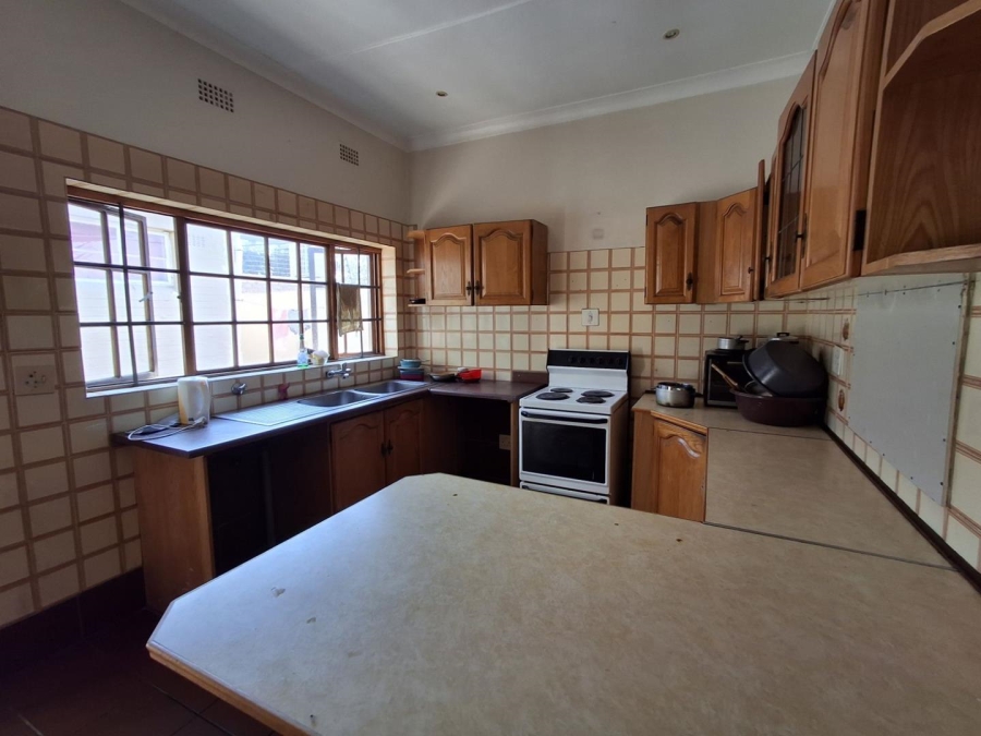 4 Bedroom Property for Sale in Orange Grove Gauteng