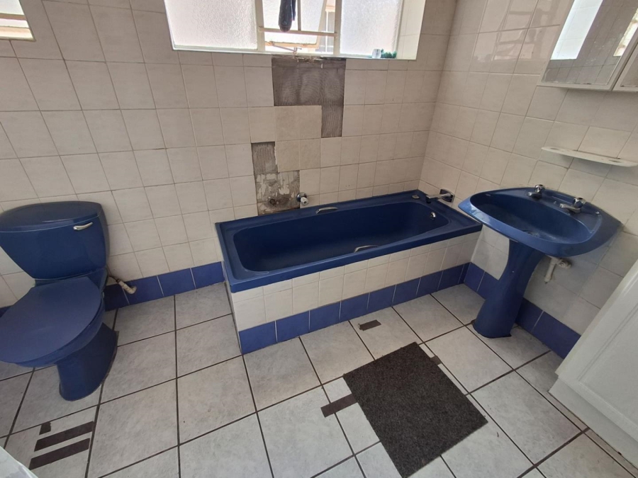 4 Bedroom Property for Sale in Orange Grove Gauteng
