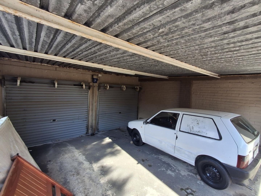 4 Bedroom Property for Sale in Orange Grove Gauteng