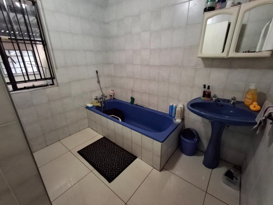 3 Bedroom Property for Sale in Bezuidenhout Valley Gauteng