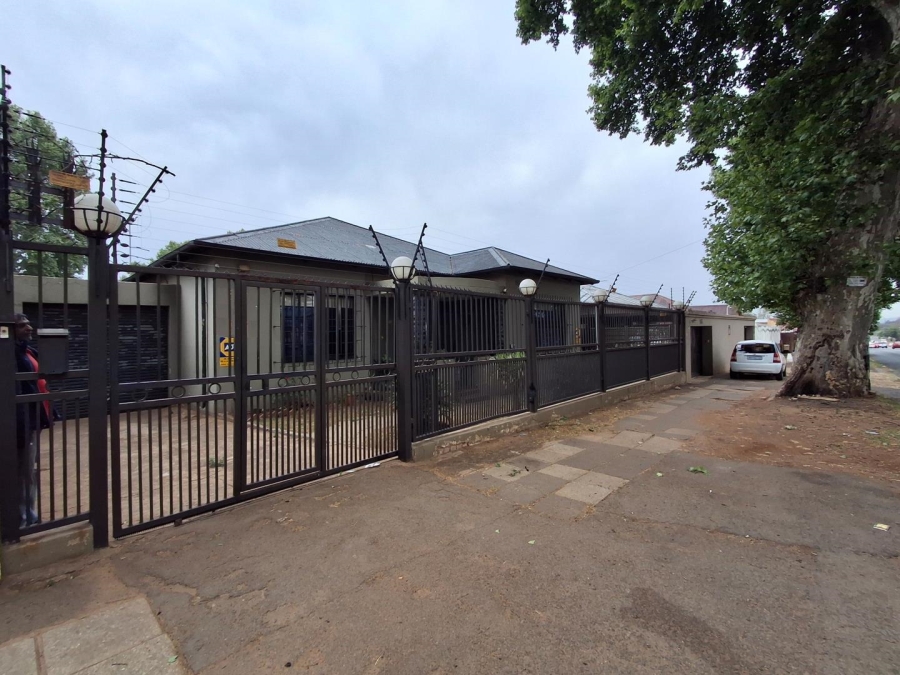 3 Bedroom Property for Sale in Bezuidenhout Valley Gauteng