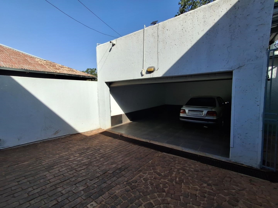 3 Bedroom Property for Sale in Bezuidenhout Valley Gauteng