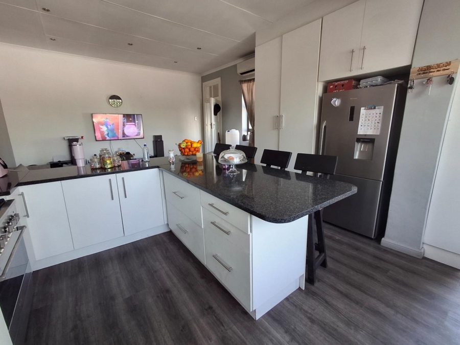 3 Bedroom Property for Sale in Bezuidenhout Valley Gauteng