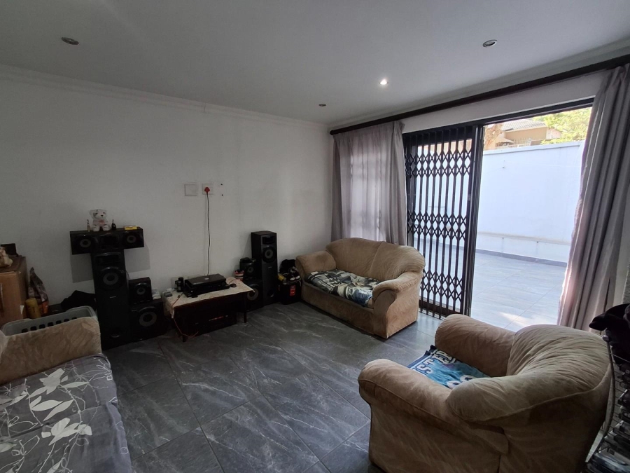 3 Bedroom Property for Sale in Bezuidenhout Valley Gauteng