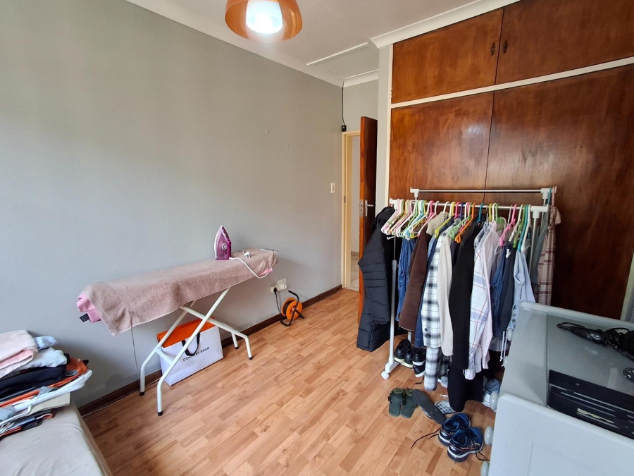 4 Bedroom Property for Sale in Bezuidenhout Valley Gauteng
