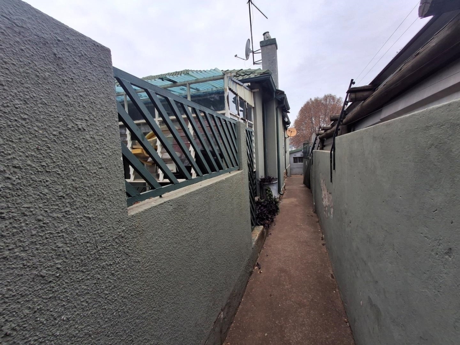3 Bedroom Property for Sale in Bezuidenhout Valley Gauteng