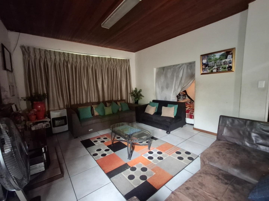 3 Bedroom Property for Sale in Bezuidenhout Valley Gauteng