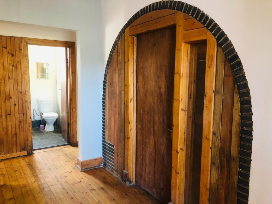 5 Bedroom Property for Sale in Bezuidenhout Valley Gauteng