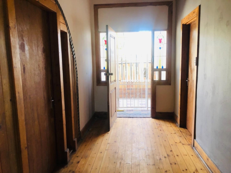 5 Bedroom Property for Sale in Bezuidenhout Valley Gauteng
