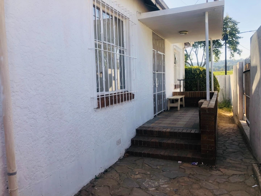 5 Bedroom Property for Sale in Bezuidenhout Valley Gauteng