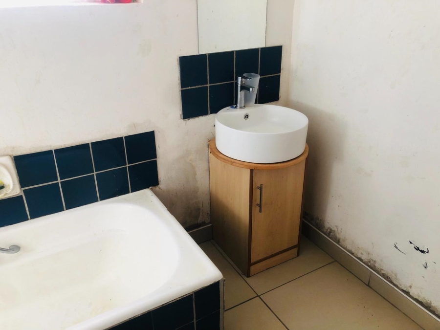 5 Bedroom Property for Sale in Bezuidenhout Valley Gauteng
