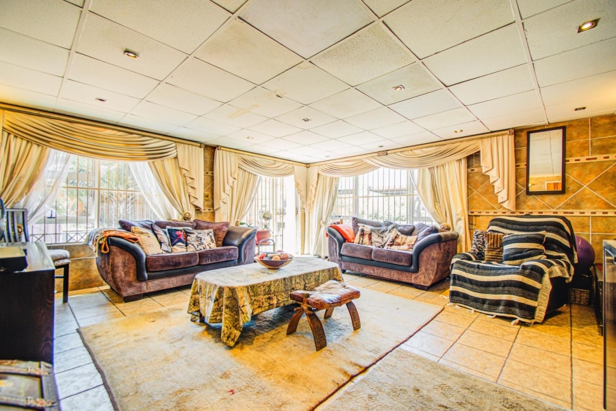 4 Bedroom Property for Sale in Marlands Gauteng