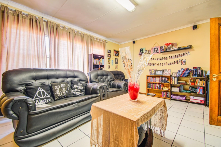 4 Bedroom Property for Sale in Marlands Gauteng