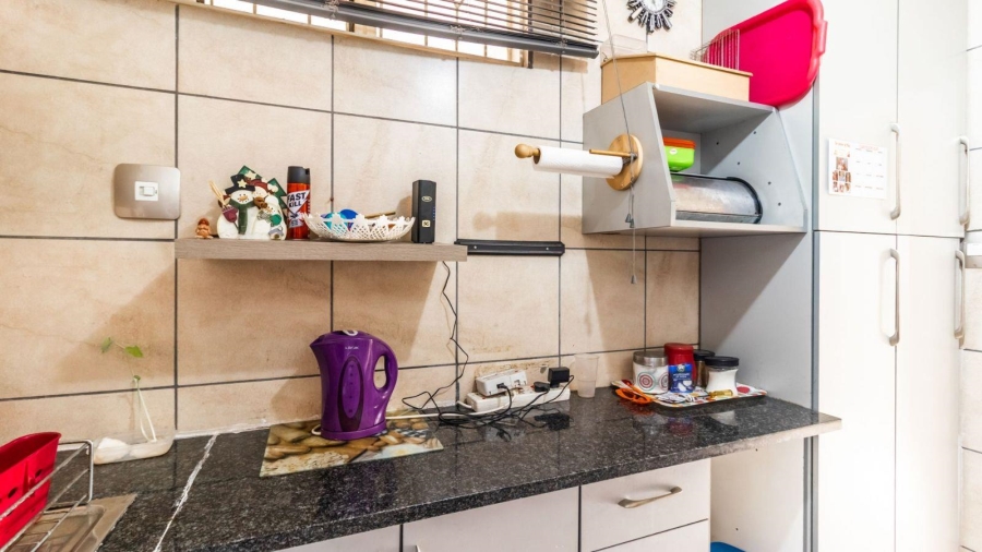 2 Bedroom Property for Sale in Marlands Gauteng