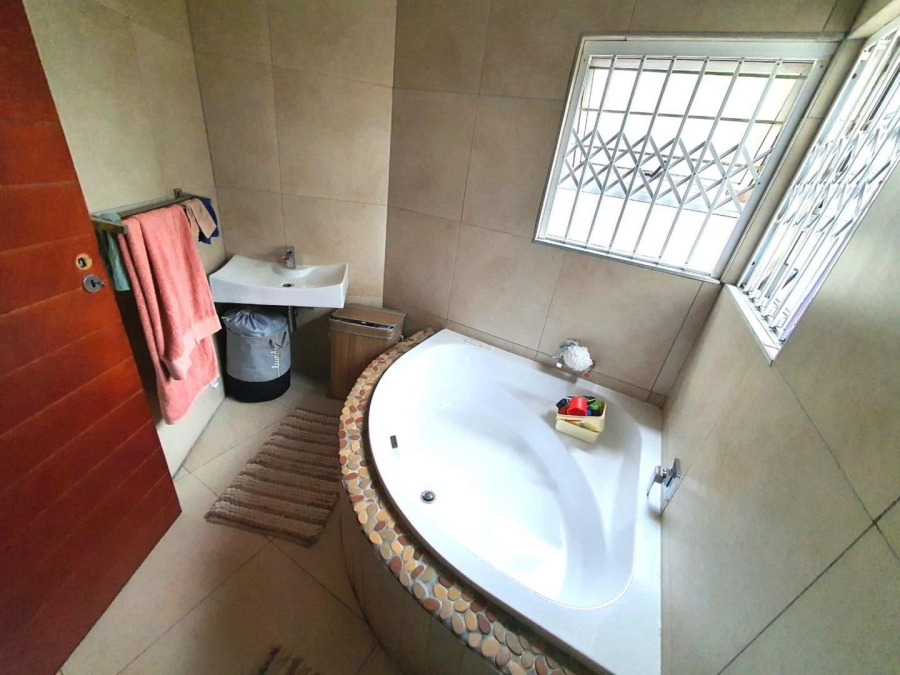 3 Bedroom Property for Sale in Bedford Gardens Gauteng