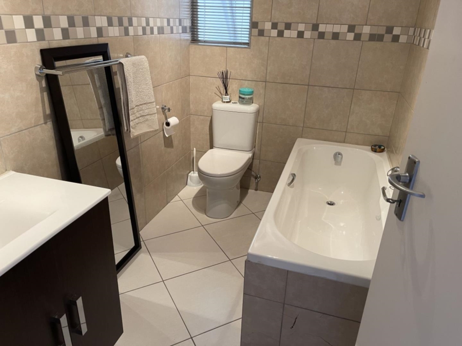 2 Bedroom Property for Sale in Primrose Hill Gauteng