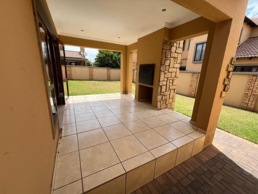 3 Bedroom Property for Sale in Hughes Gauteng