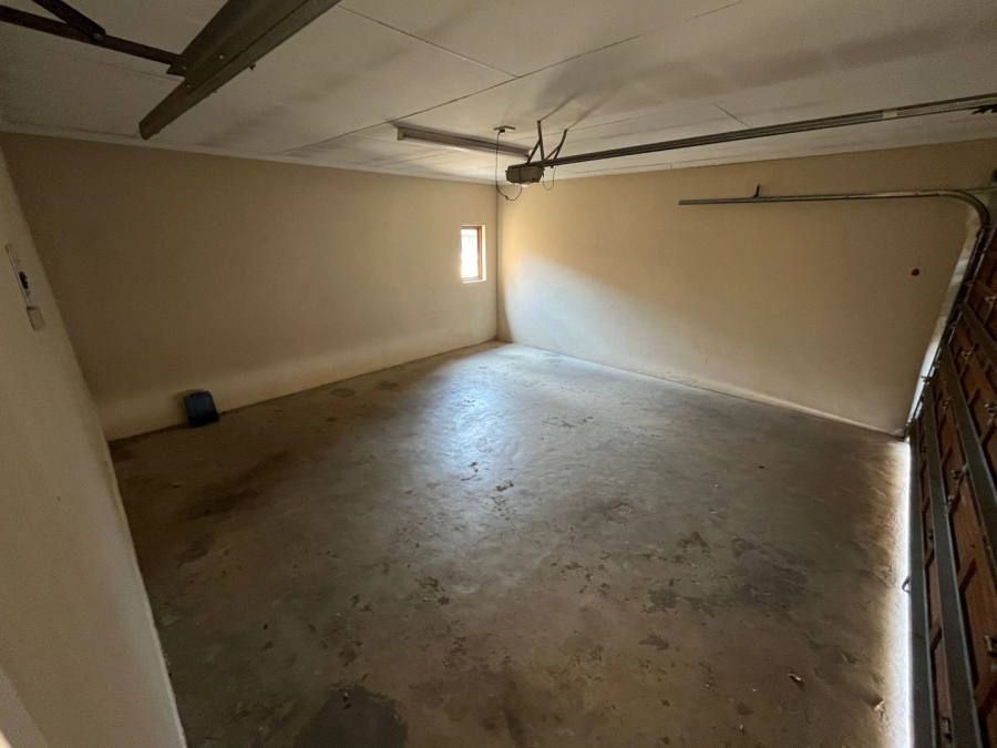 3 Bedroom Property for Sale in Hughes Gauteng