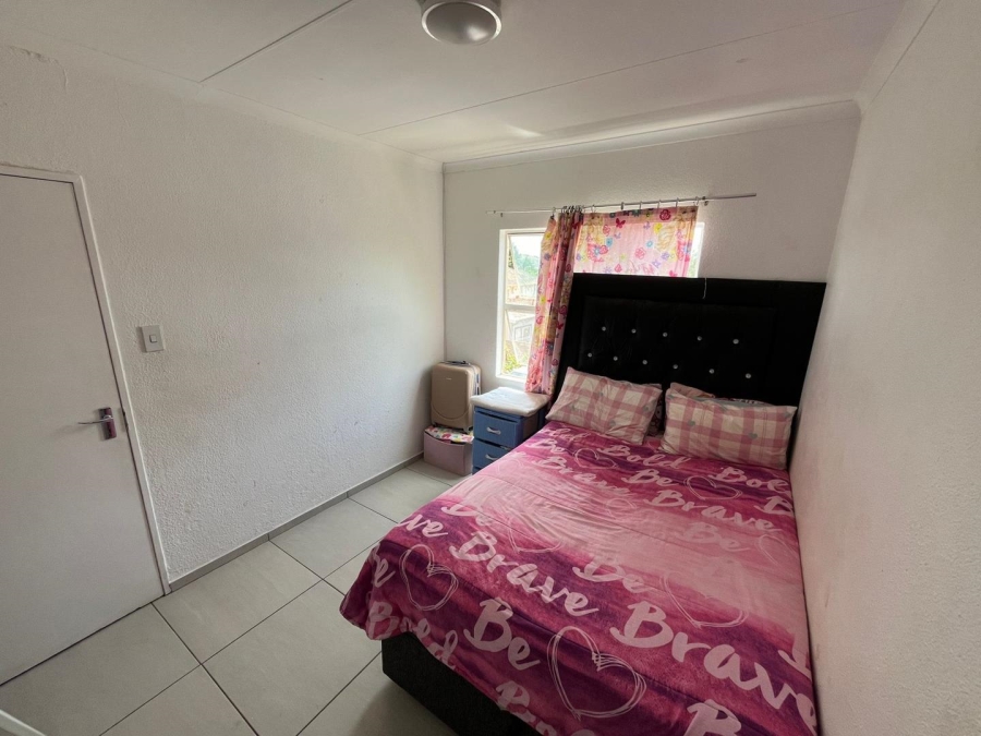 2 Bedroom Property for Sale in South Kensington Gauteng