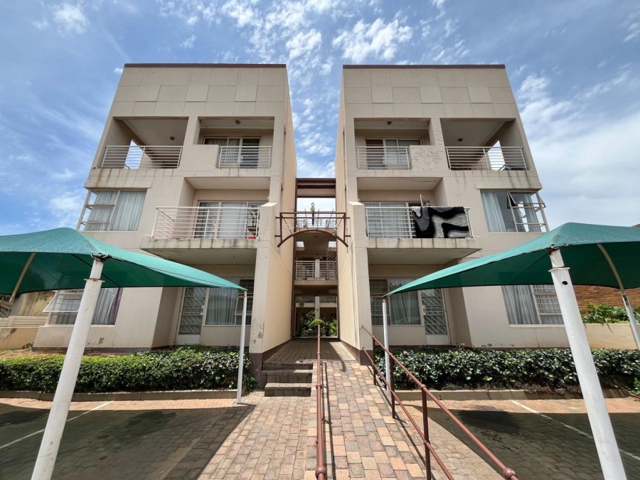 2 Bedroom Property for Sale in South Kensington Gauteng