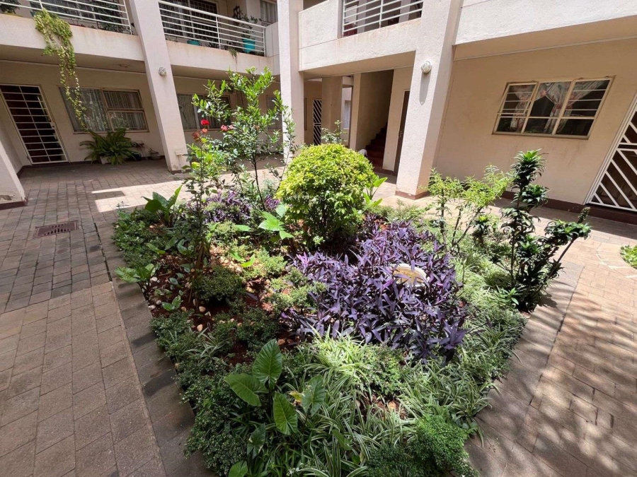 2 Bedroom Property for Sale in South Kensington Gauteng
