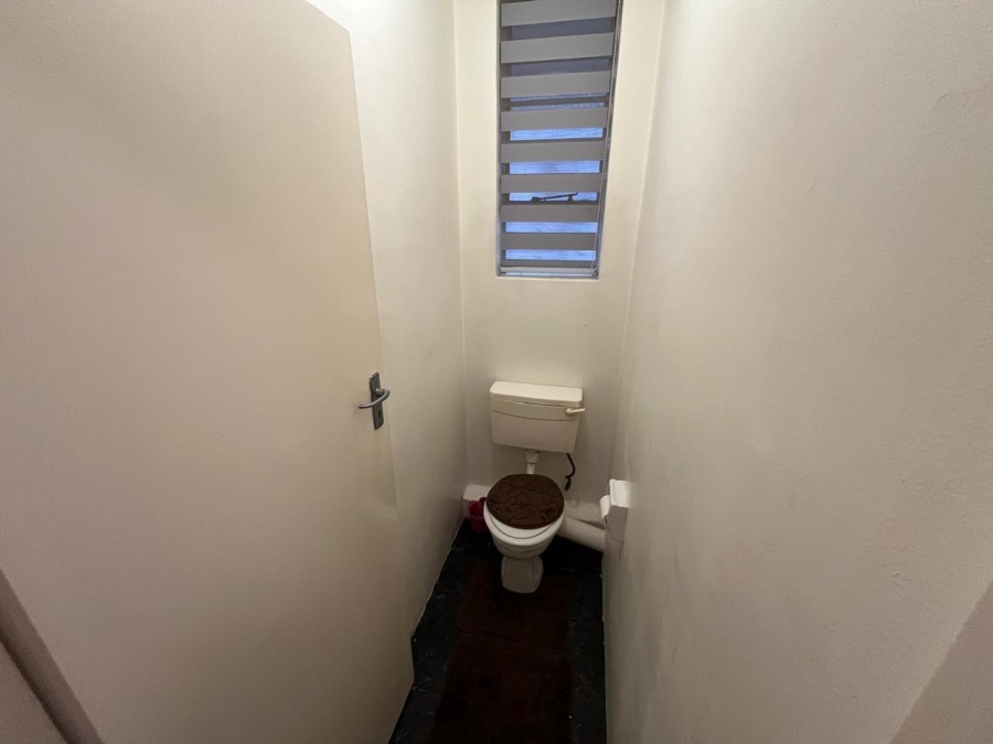2 Bedroom Property for Sale in Bedford Gardens Gauteng