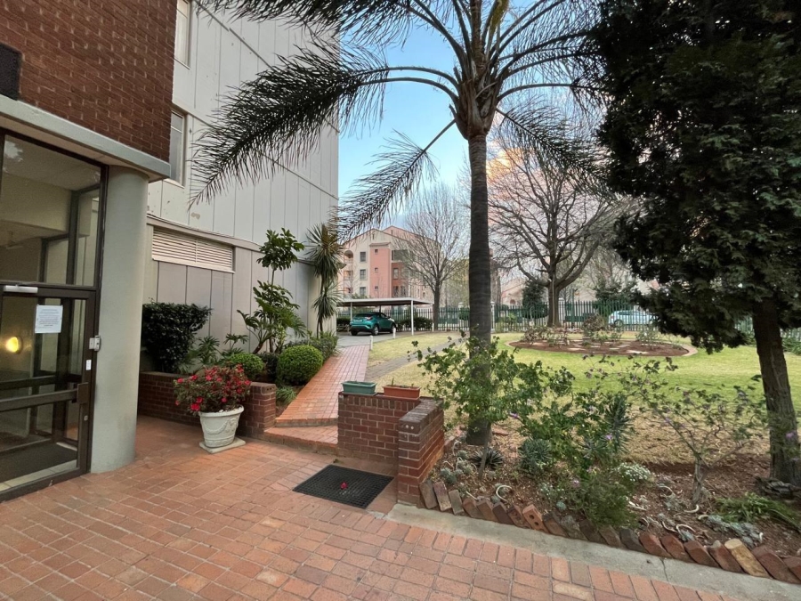 2 Bedroom Property for Sale in Bedford Gardens Gauteng